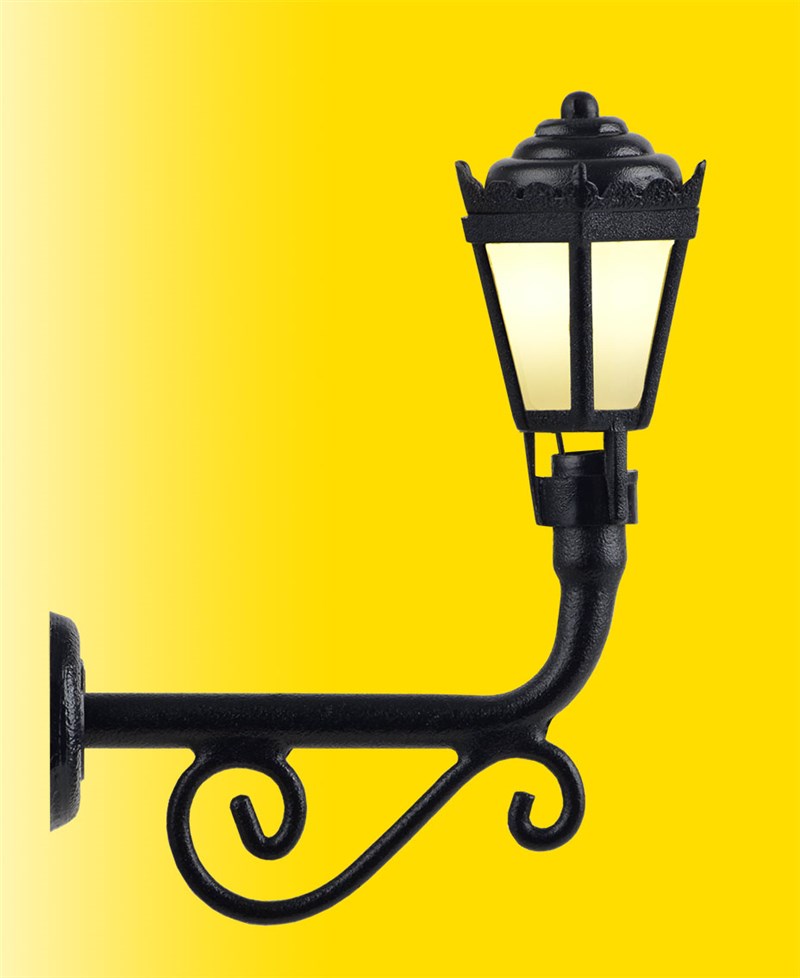 Viessmann 6471 N Wandlaterne, LED warmweiß Viessmann 6471 N Wandlaterne, LED warmweiß